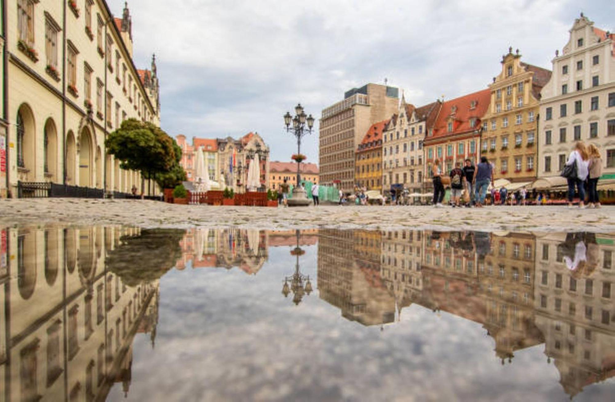 Oomph Wroclaw Old Town Apartment — Photos 3